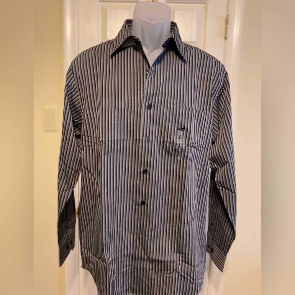 NWT Van Heusen - Mens gray & black striped button down shirt, Size: 14-14.5